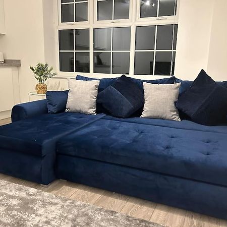 1 Bed High Quality Modern Flat Appartement Edgware Buitenkant foto