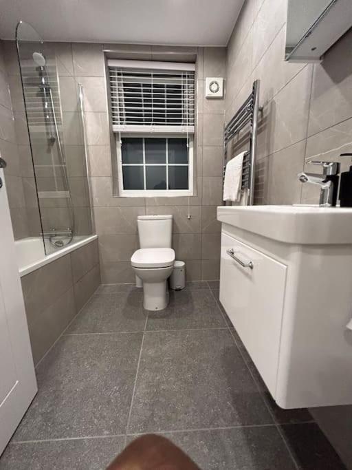 1 Bed High Quality Modern Flat Appartement Edgware Buitenkant foto